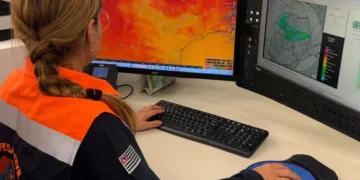 Clima híbrido: estado de SP registra chuva de granizo e incêndios em vegetação neste sábado (29)