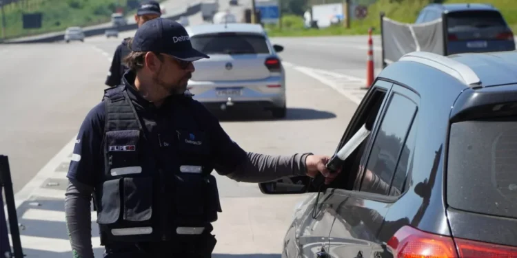 O que acontece se o motorista recusa o bafômetro?